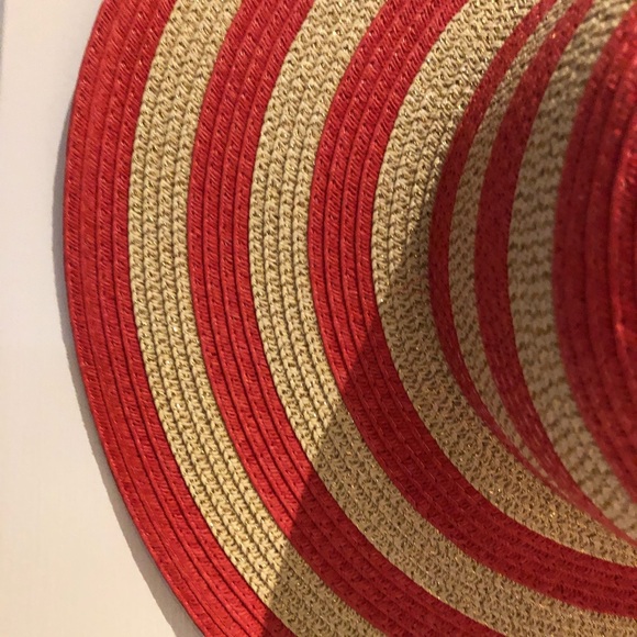 16 “ Wide brim Sun Hats in a few colors -NEW ☀️ - Picture 3 of 5